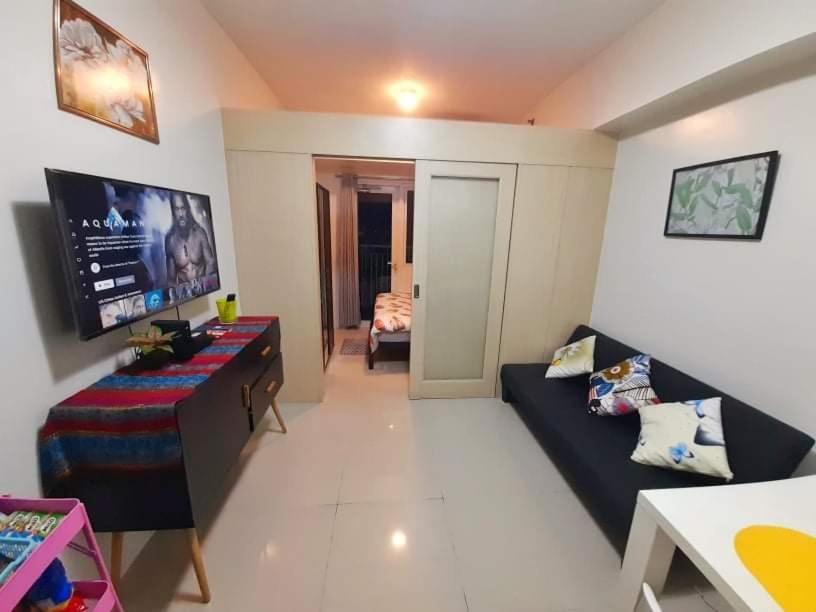 D&G Affordable Staycation Airbnb Ph Makati City Exterior photo